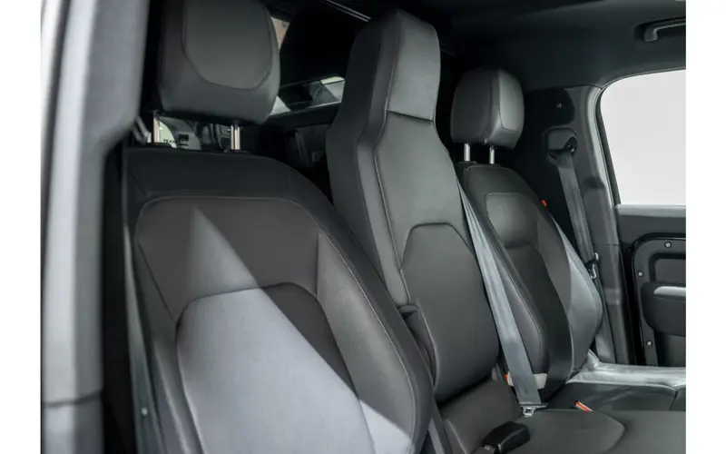 Land Rover Defender 3.0 D200 110 MHEV X-Dynamic S - 131169