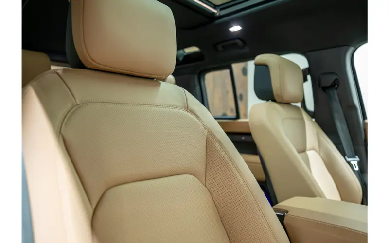 Land Rover Defender 110 2.0 P300e 110 X-Dynamic HSE - 138242