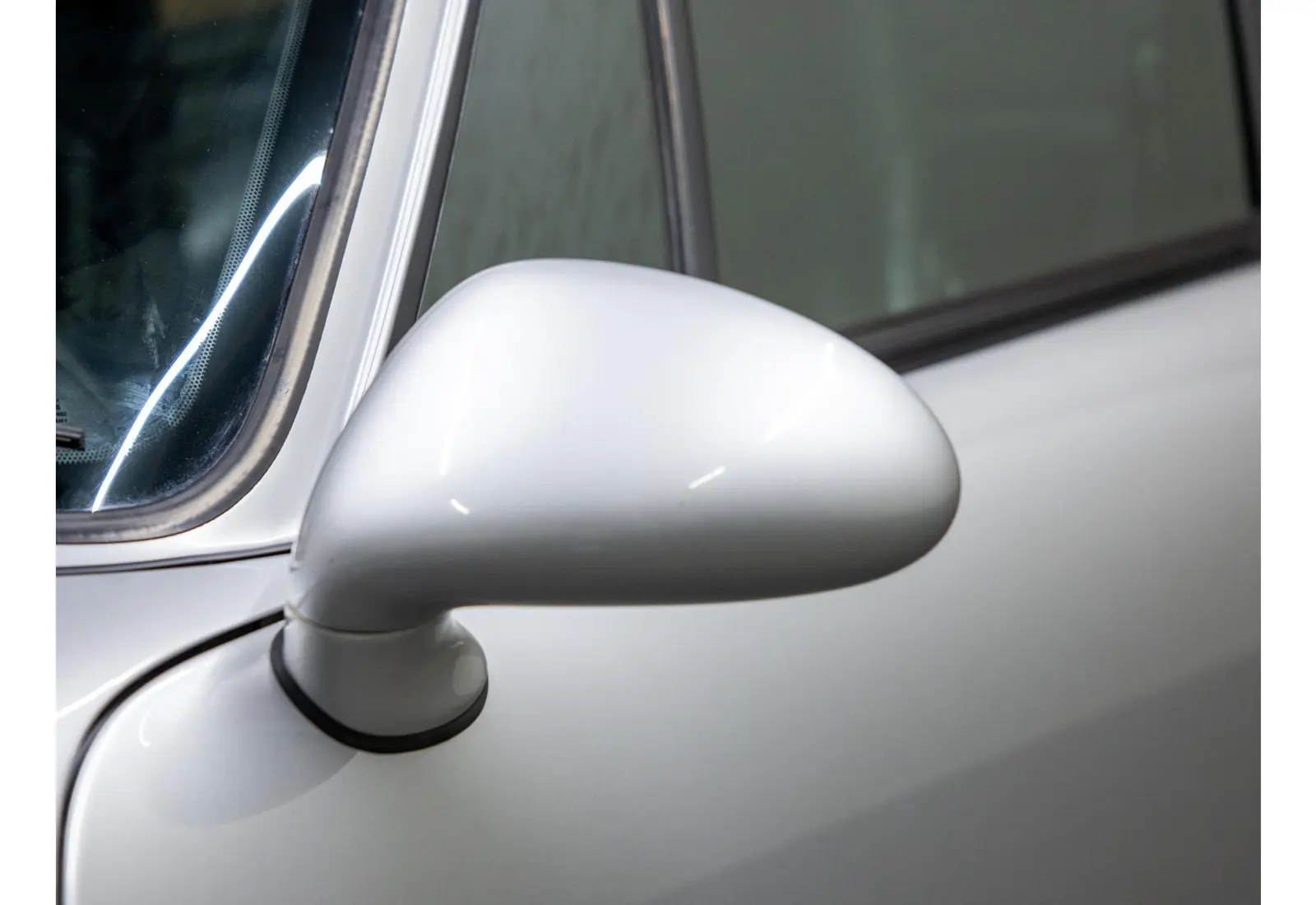Porsche 911 (993) 3.6 Carrera 4S Coupé - 141988