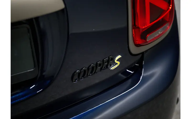 MINI MINI Electric Cabrio MINI Yours 33 kWh - 126070