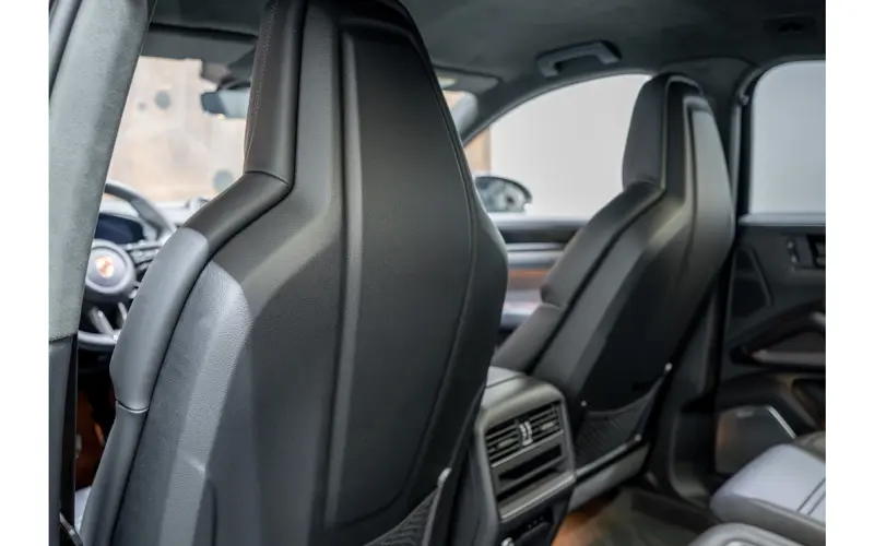 Porsche Cayenne Coupé 4.0 Turbo E-Hybrid GT - 131569