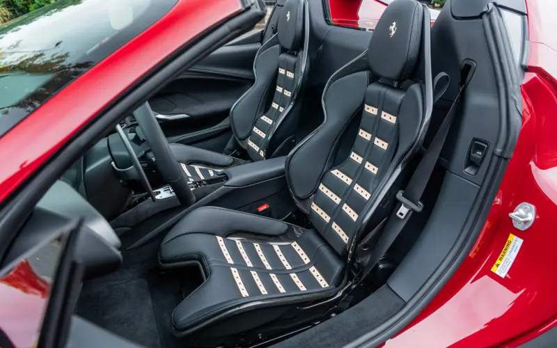 Ferrari 296 GTS 3.0 V6 - 119263