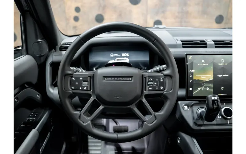 Land Rover Defender 110 110 2.0 P300e 110 X-Dynamic HSE - 153384