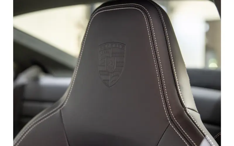 Porsche 911 3.6 T-Hybrid Carrera 4 GTS - 111022