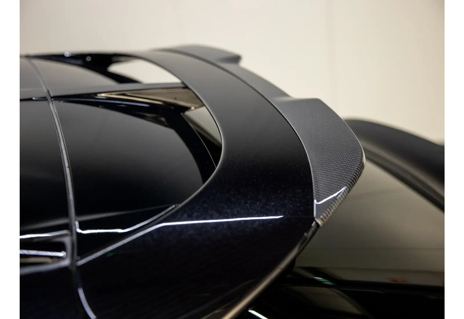 Aston Martin Dbx 4.0 V8 707 - 117571