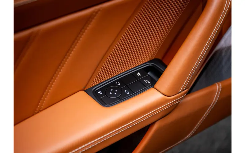 Porsche 911 3.6 T-Hybrid Carrera 4 GTS - 174252