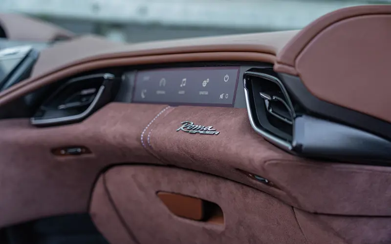 Ferrari Roma Spider 3.9 V8 - 140390
