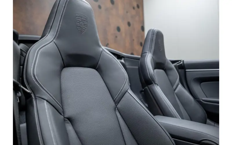 Porsche 911 Cabrio 3.6 T-Hybrid Carrera 4 GTS - 143052