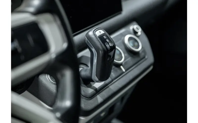 Land Rover Defender 3.0 D200 110 MHEV X-Dynamic S - 131177