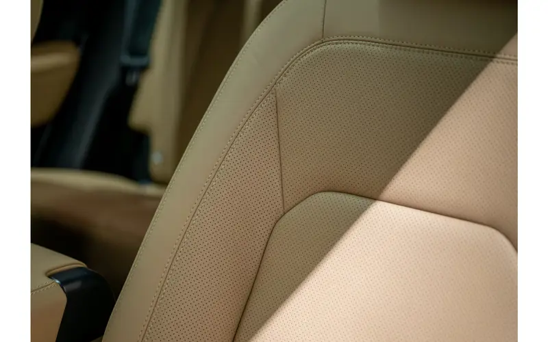 Land Rover Defender 110 2.0 P300e 110 X-Dynamic HSE - 138241