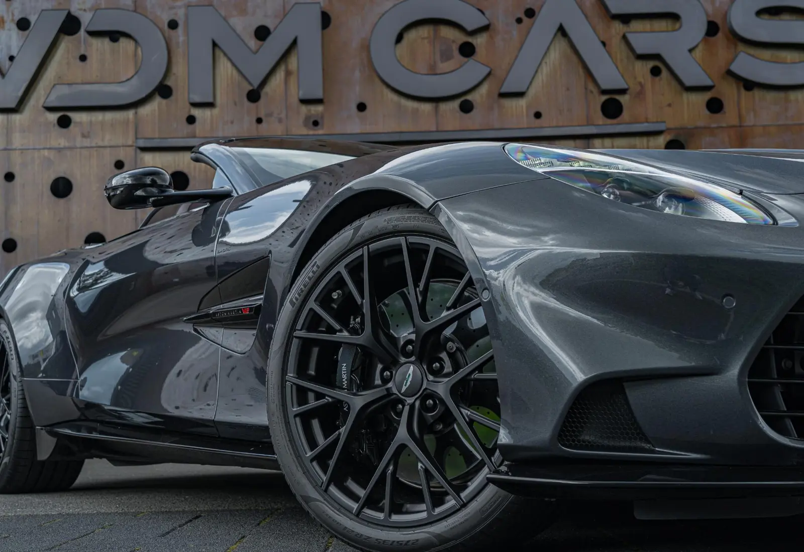 Aston Martin Vanquish Volante - 145840
