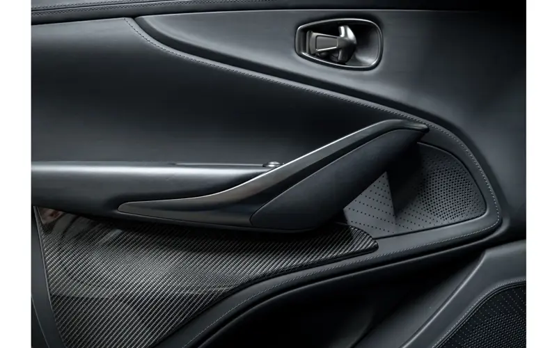 Aston Martin Dbx 4.0 V8 707 - 127311