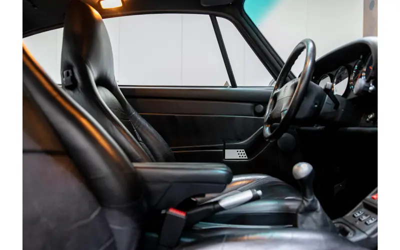 Porsche 911 (993) 3.6 Carrera 4S Coupé - 123368