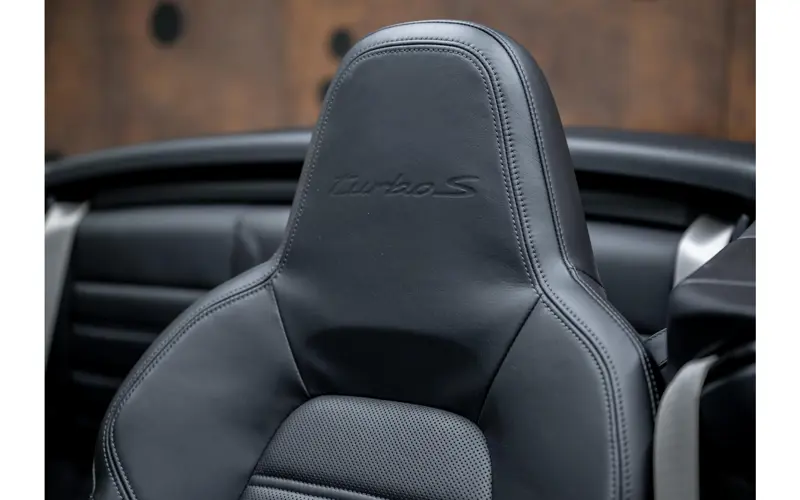 Porsche 911 Cabrio 3.8 Turbo S - 170819