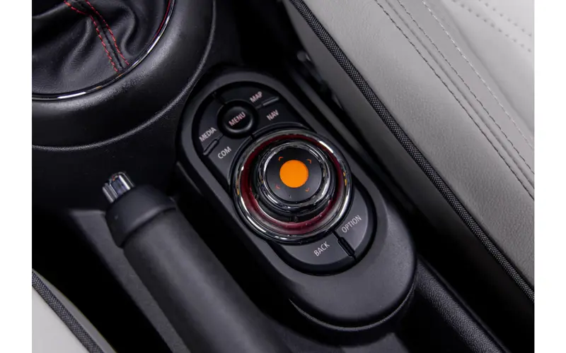 MINI Cabrio 2.0 John Cooper Works Chili - 123271