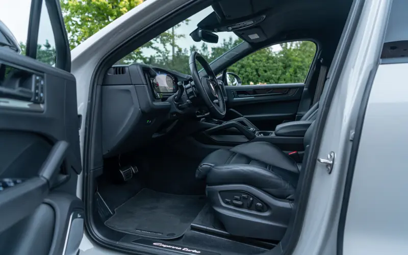 Porsche Cayenne Coupé 4.0 Turbo E-Hybrid GT - 118184