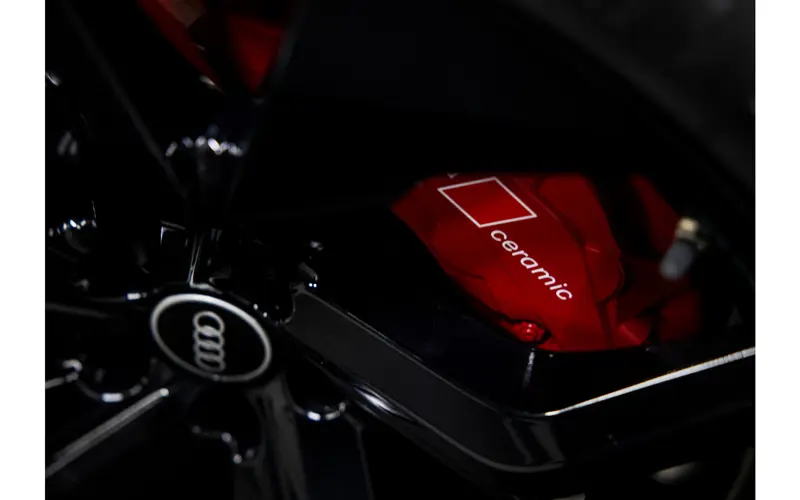 Audi Q8 4.0 TFSI RS Q8 quattro - 123247