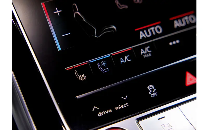 Audi Q8 4.0 TFSI RS Q8 quattro - 123224