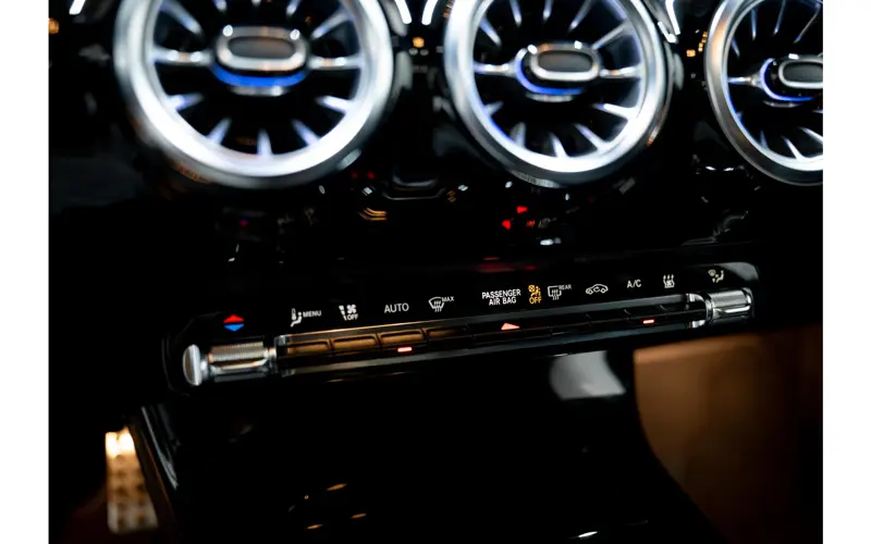 Mercedes-Benz A-Klasse 250 e Star Edition AMG Line - 150850
