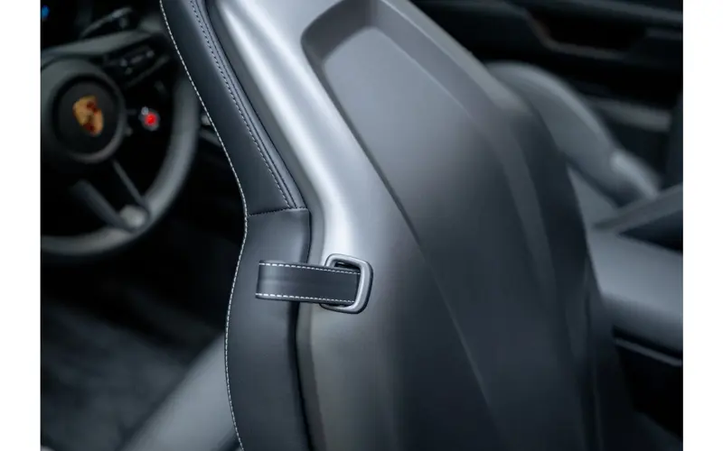 Porsche 911 Cabrio 3.6 T-Hybrid Carrera GTS - 125743