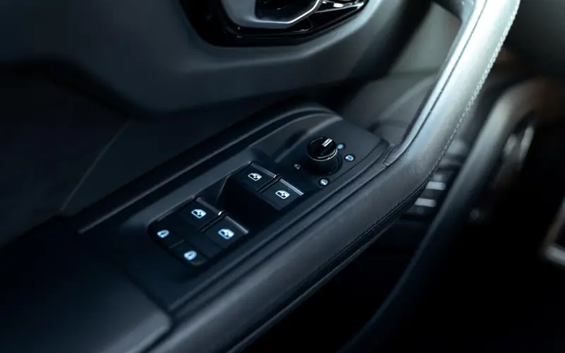 Lamborghini Urus 4.0 V8 Graphite Capsule - 177149