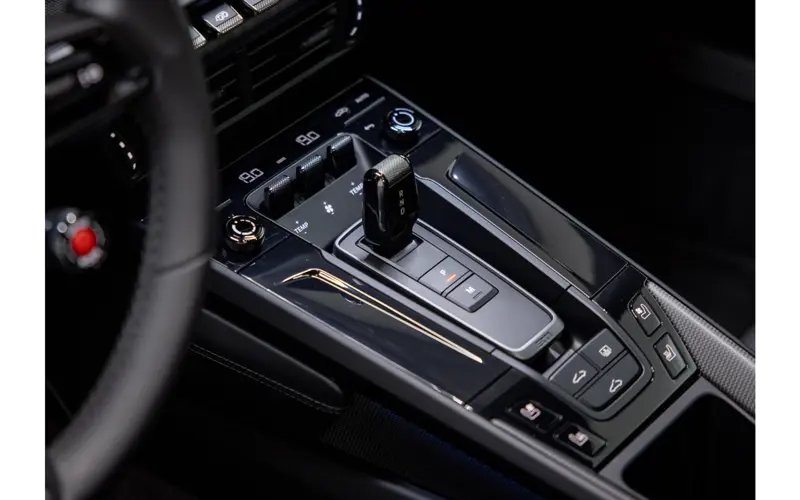 Porsche 911 3.6 Carrera 4 GTS - 112371