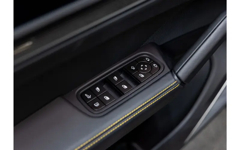 Porsche Cayenne Coupé 4.0 Turbo E-Hybrid GT - 113155