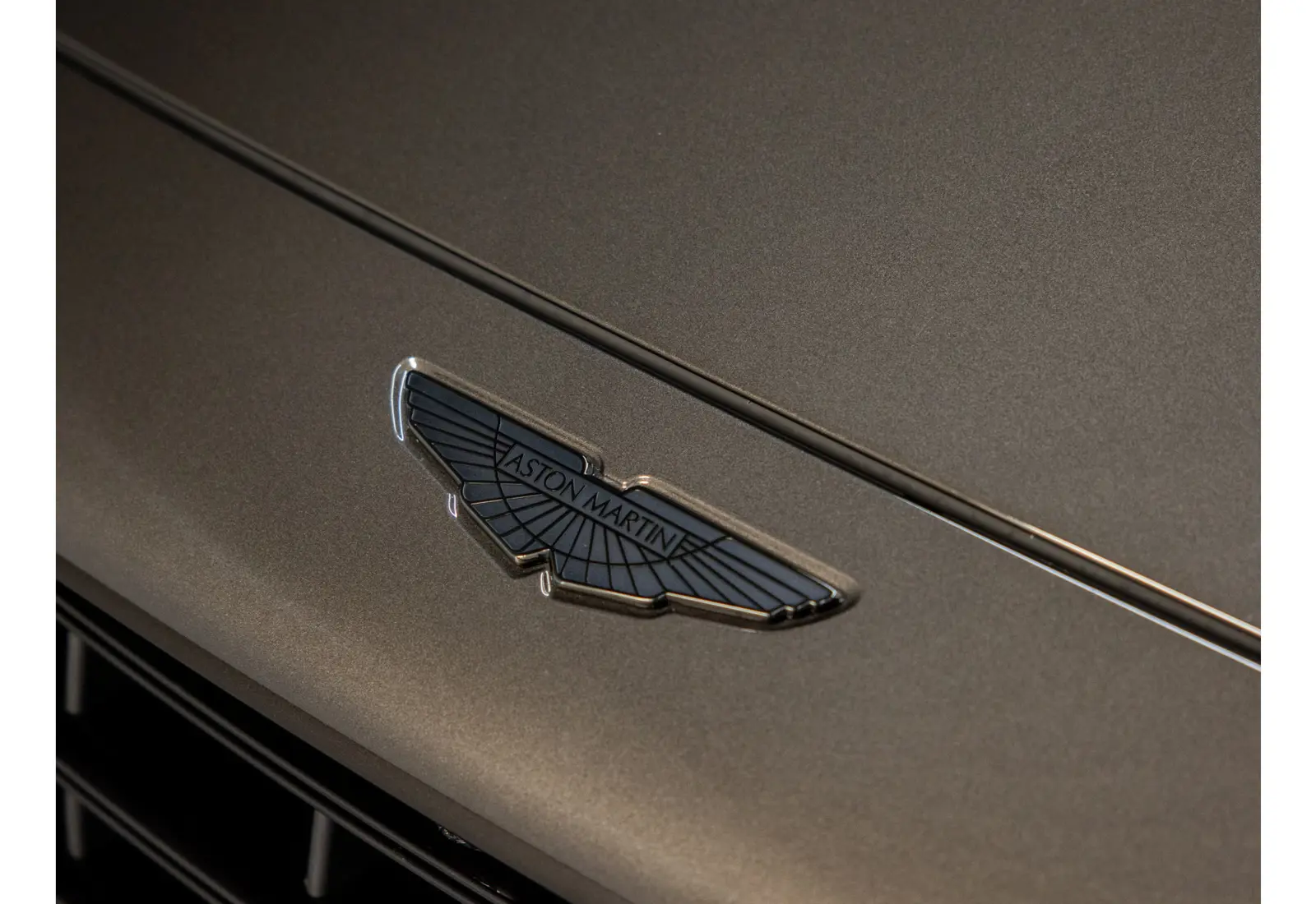 Aston Martin Dbx 4.0 V8 707 - 111037