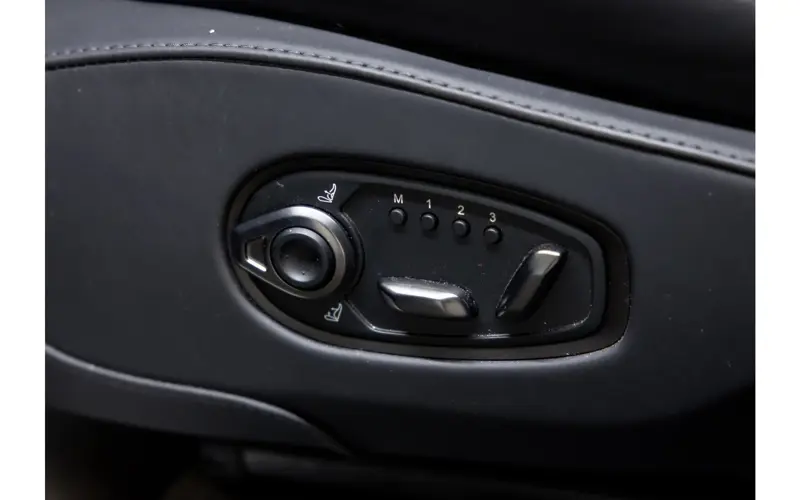 Aston Martin Dbx 4.0 V8 707 - 111066