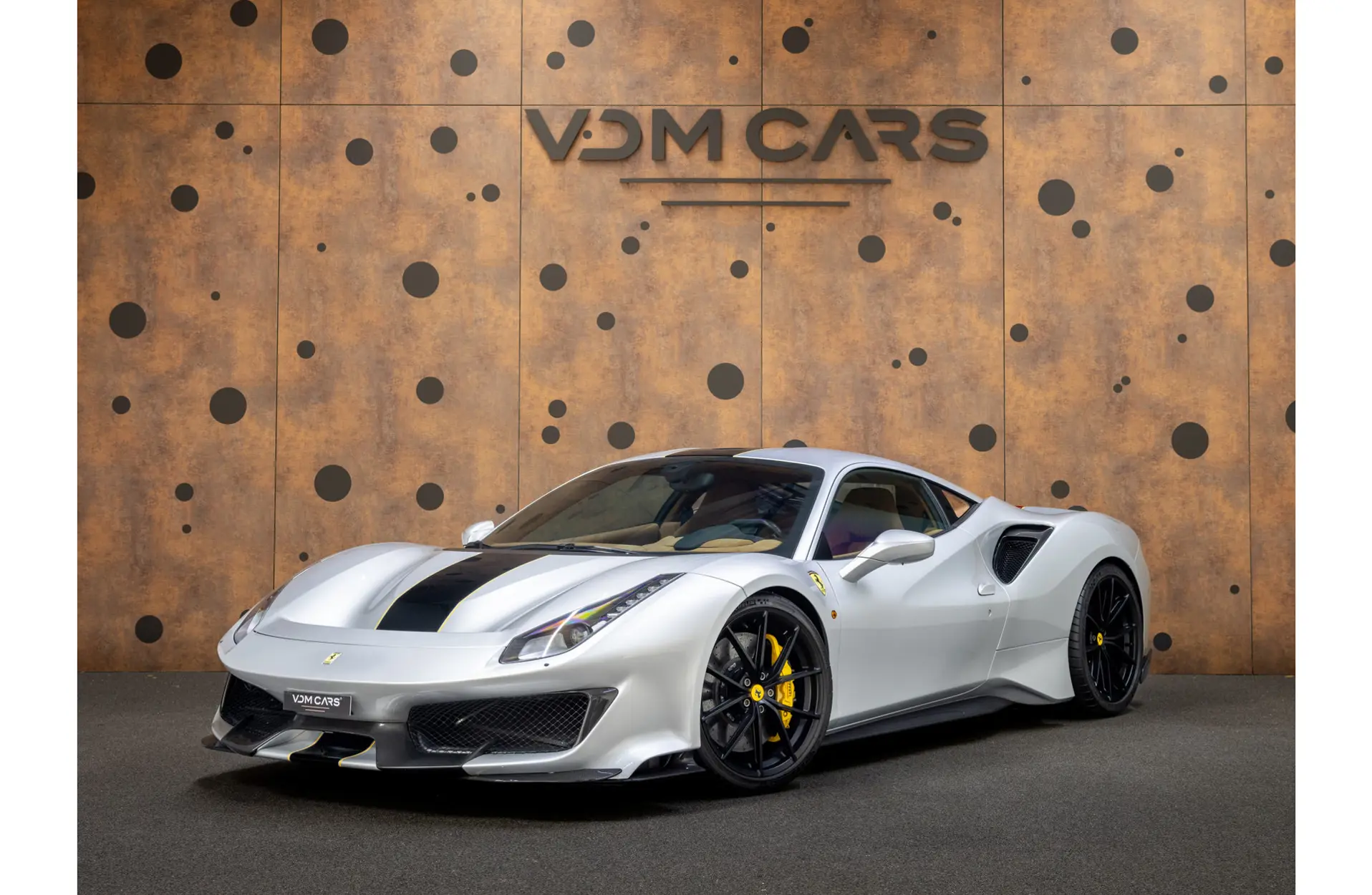 Ferrari - 488 - 86811
