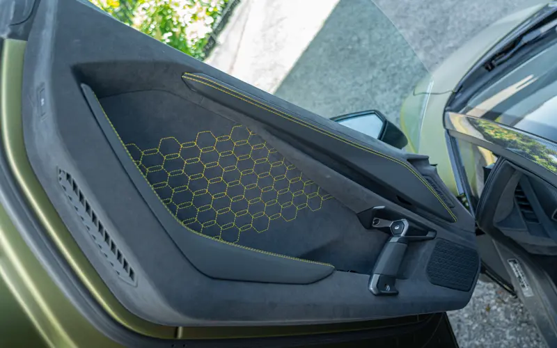 Lamborghini Revuelto Revuelto - 140280