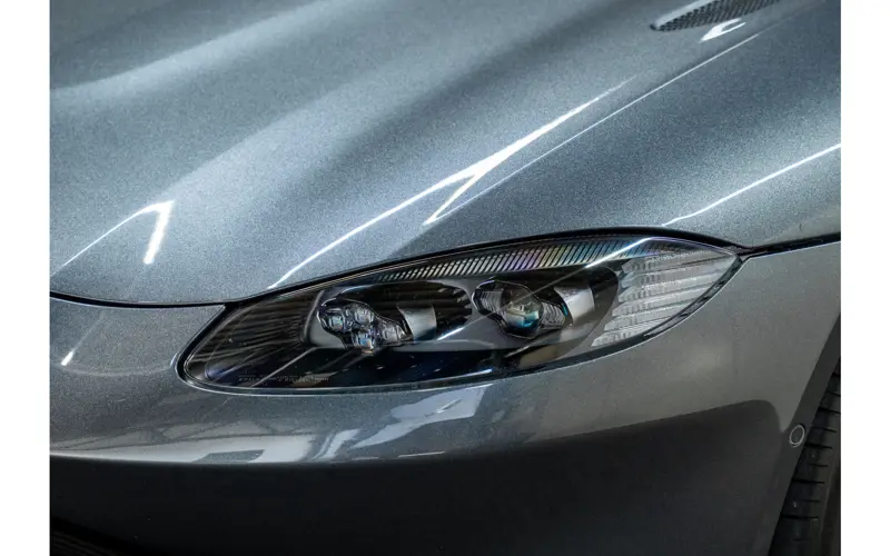 Aston Martin Vantage 4.0 V8 - 114512