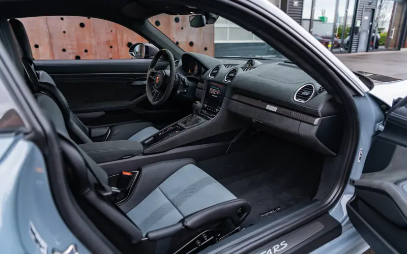 Porsche 718 GT4 RS - 126349