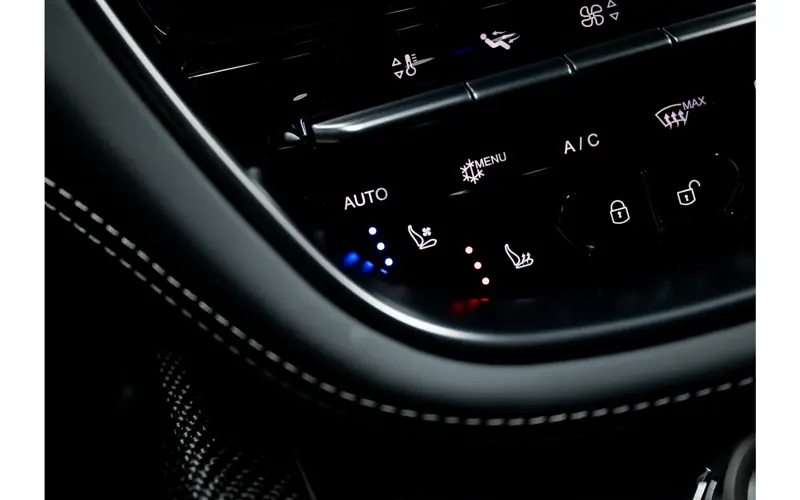 Aston Martin Dbx 4.0 V8 707 - 124700