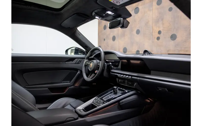 Porsche 911 3.6 Carrera 4 GTS - 112366
