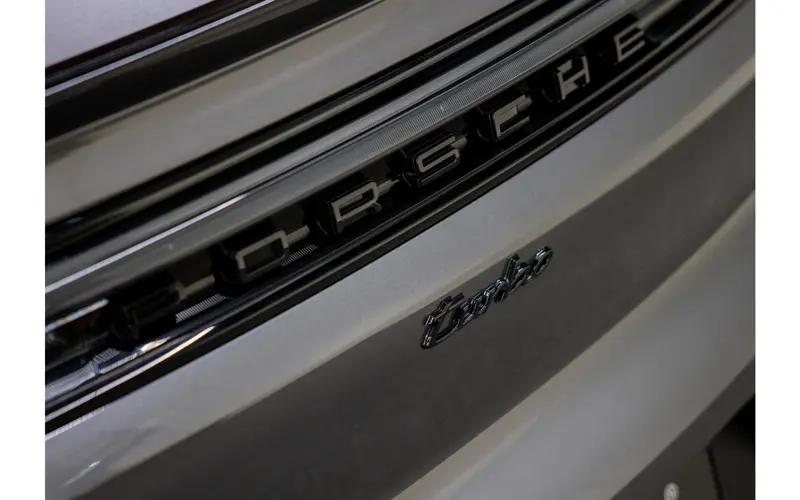 Porsche Cayenne Coupé 4.0 Turbo E-Hybrid GT - 132068