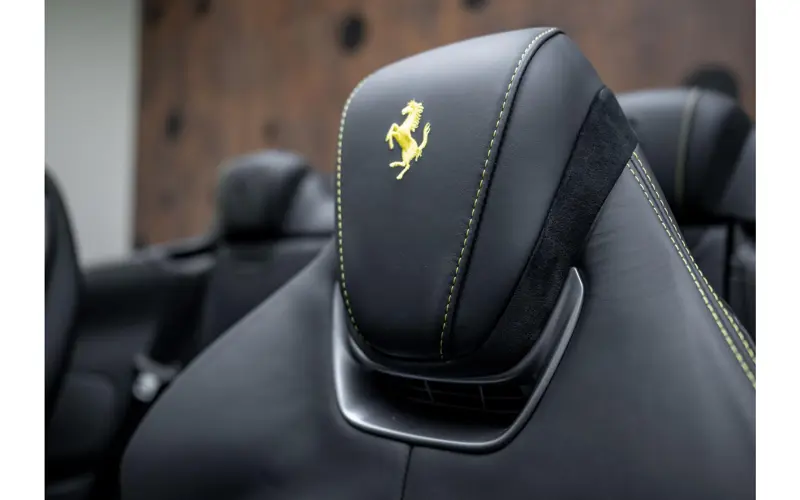 Ferrari Roma Spider 3.9 V8 - 141534