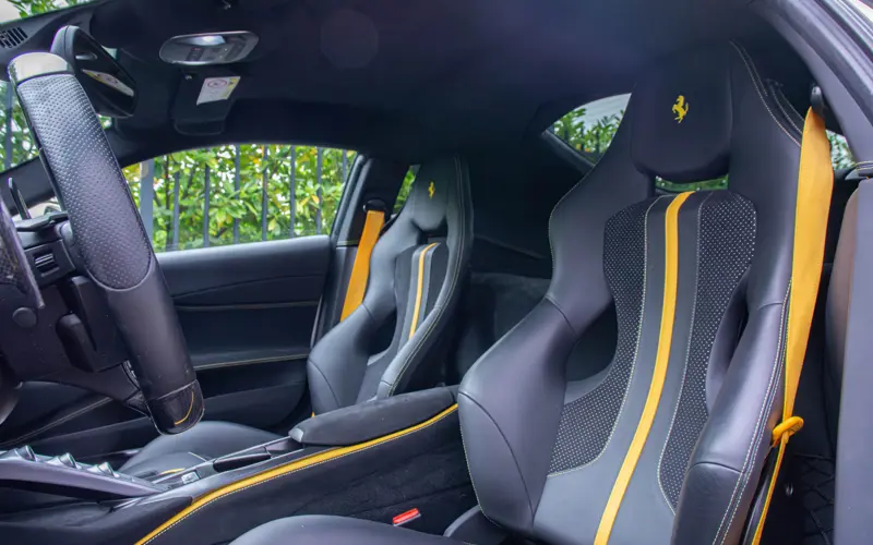 Ferrari 812 6.5 V12 Superfast HELE - 114335