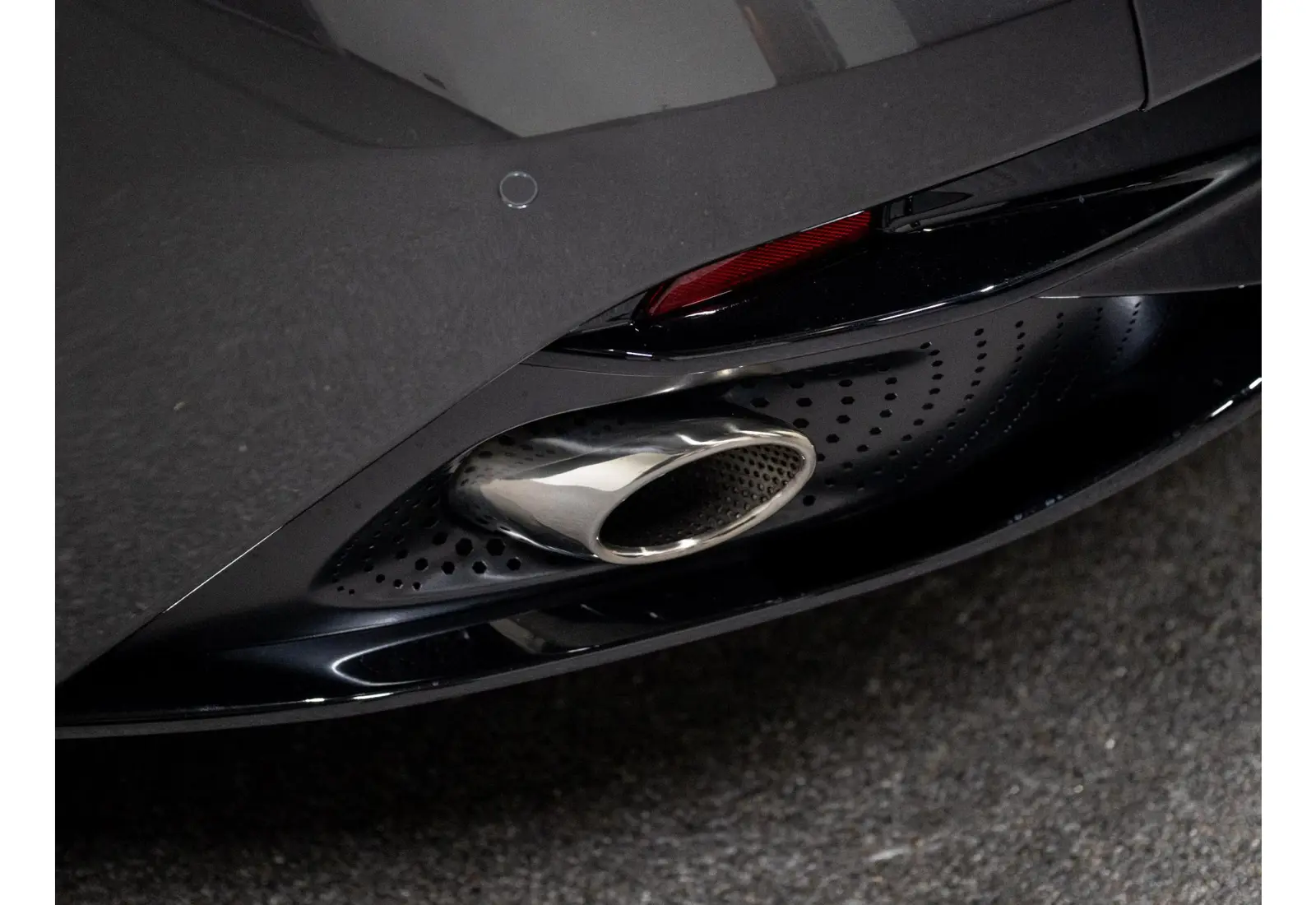 Aston Martin DB11 4.0 V8 - 147187