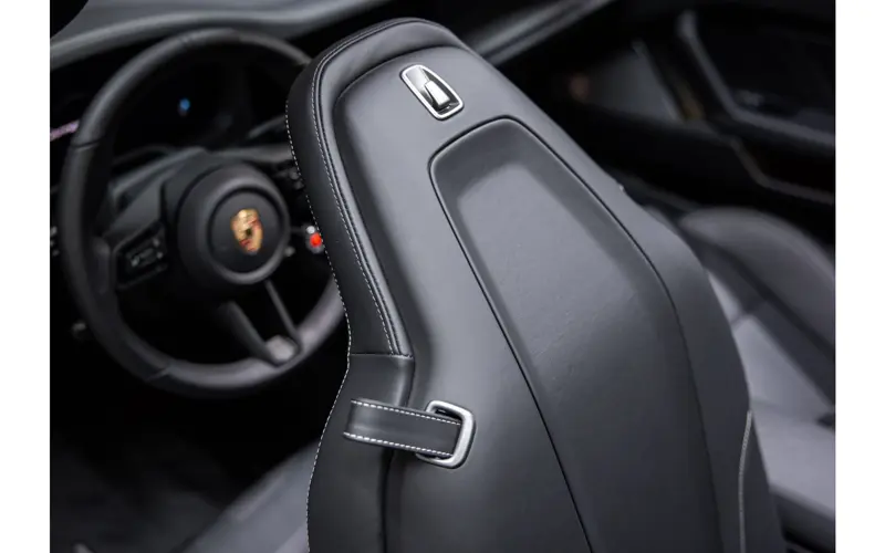 Porsche 911 Cabrio 3.6 T-Hybrid Carrera 4 GTS - 119650