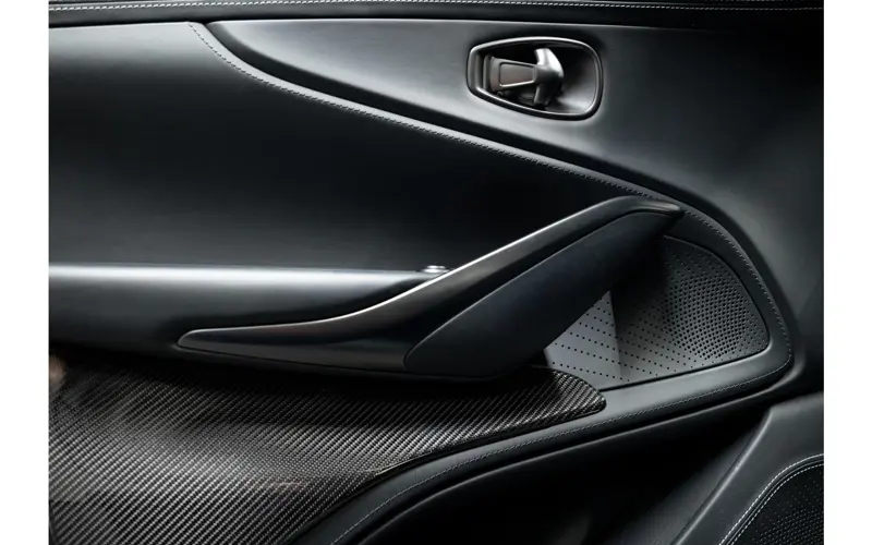 Aston Martin Dbx 4.0 V8 707 - 141261