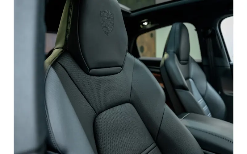 Porsche Cayenne Coupé 3.0 E-Hybrid Black Edition - 138205