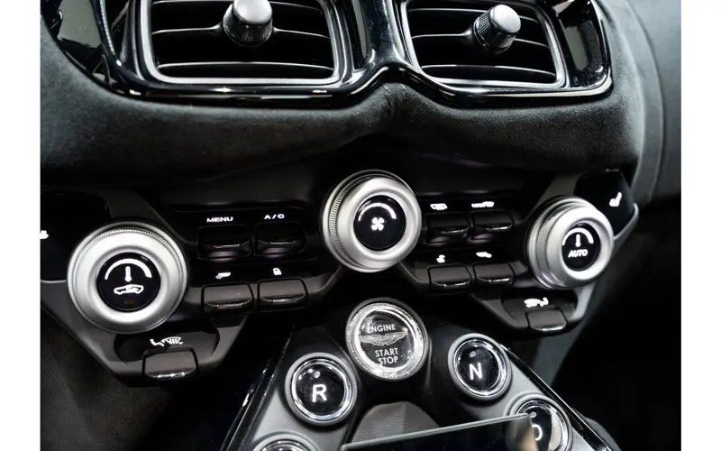 Aston Martin Vantage 4.0 V8 - 114491