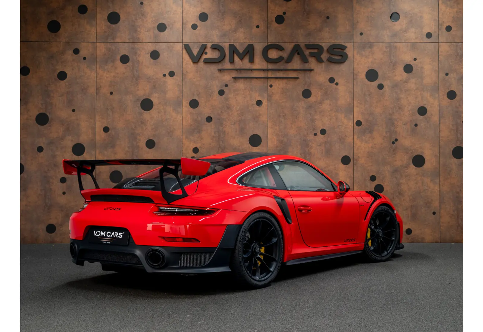 Porsche 911 GT2 RS - 64330