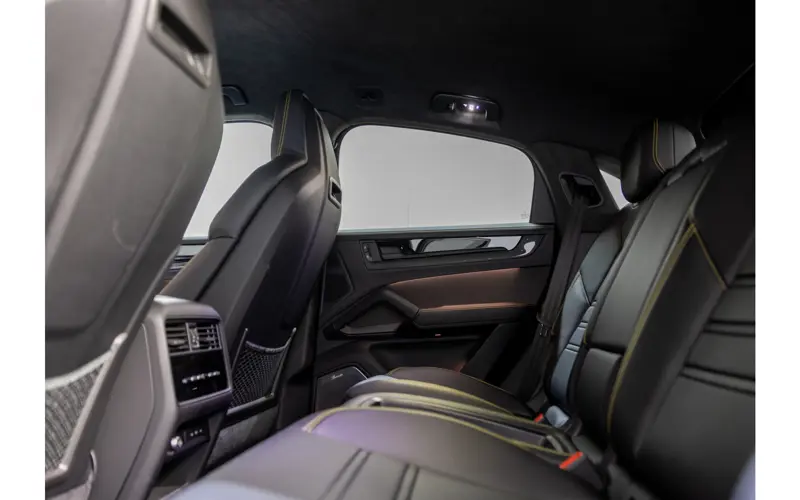Porsche Cayenne Coupé 4.0 Turbo E-Hybrid GT - 113150