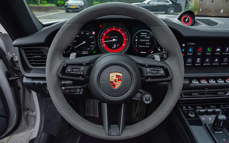 Porsche 911 Cabrio 3.0 Carrera 4 GTS - 84925