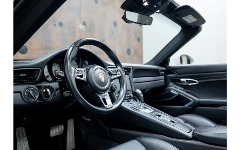 Porsche 911 Cabrio 3.8 Turbo S - 138718