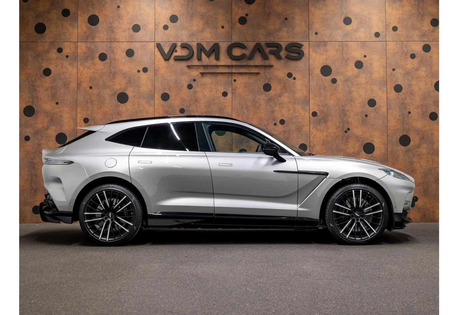 Aston Martin Dbx 4.0 V8 707 - 147279