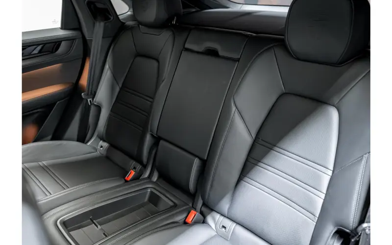 Porsche Cayenne Coupé 3.0 E-Hybrid Black Edition - 149314