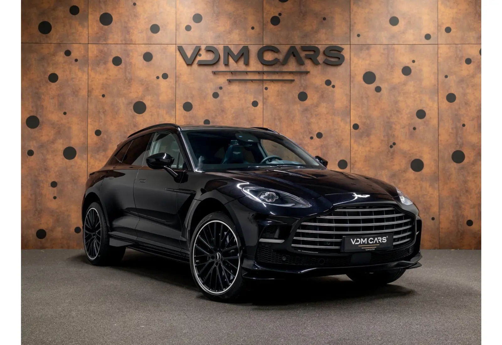 Aston Martin Dbx 4.0 V8 707 - 141230